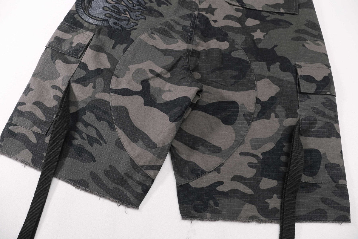 Hellstar Camo Cargo Shorts — detail